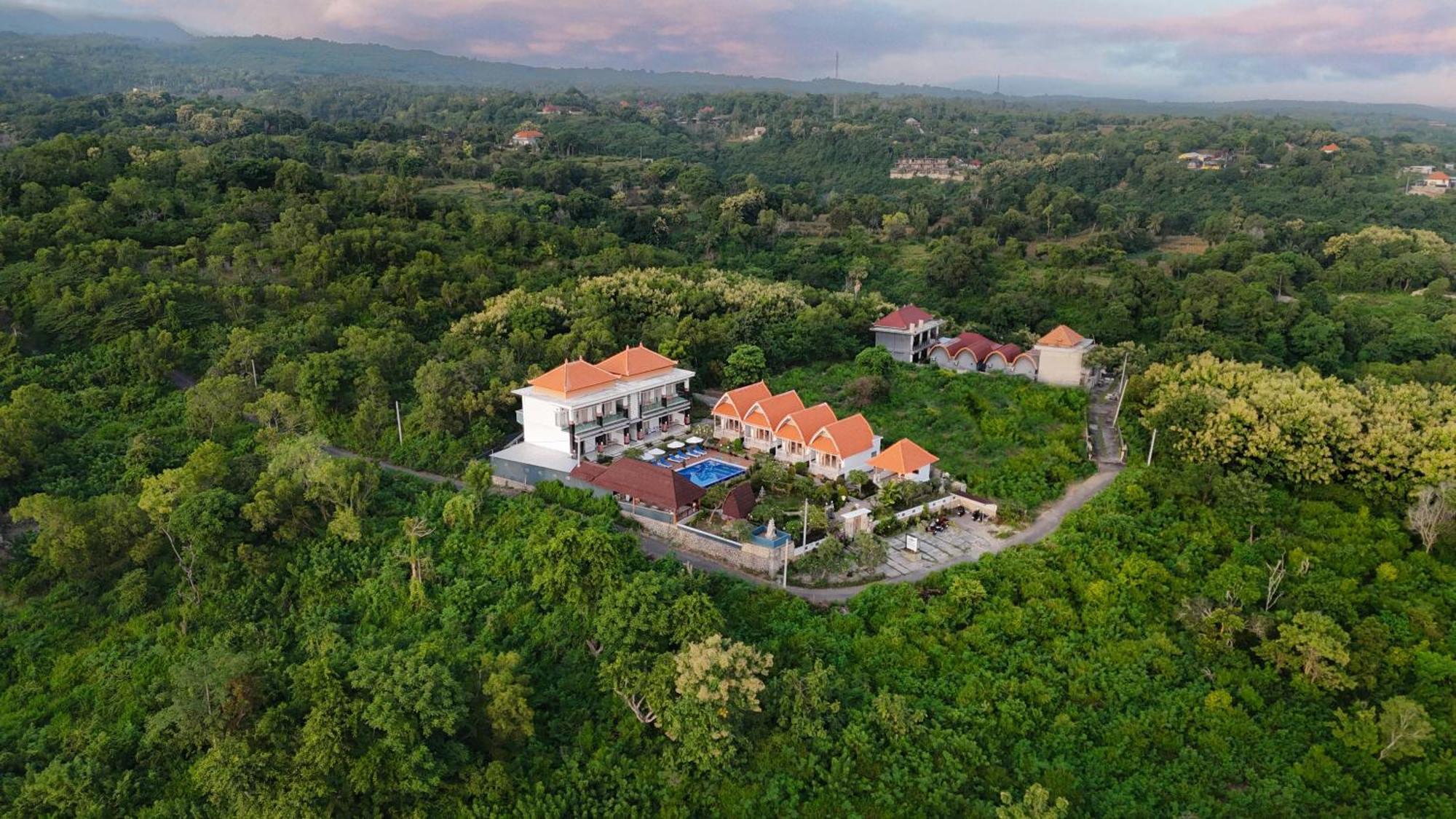 D'Arya Sea View Hotel Batununggul ภายนอก รูปภาพ